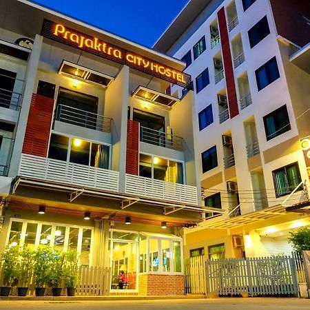 Prajaktra City Hostel Udon Thani Exteriör bild