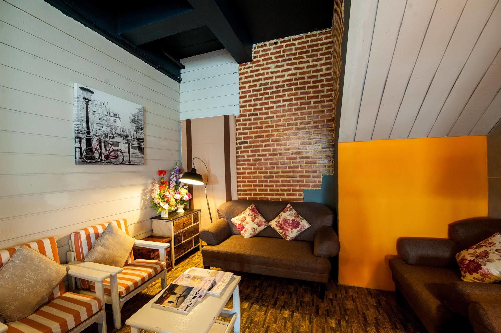 Prajaktra City Hostel Udon Thani Exteriör bild