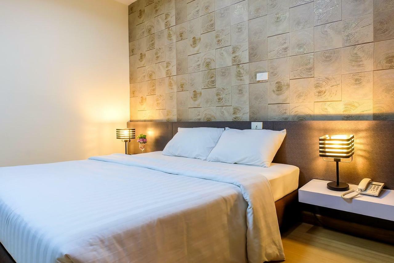 Prajaktra City Hostel Udon Thani Exteriör bild